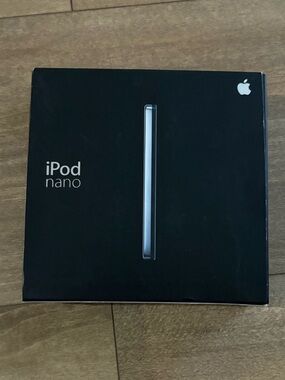 Apple iPod nano 1st generation like new